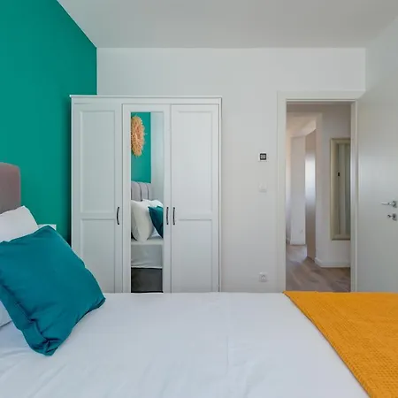 Bonaca * Τρογκίρ